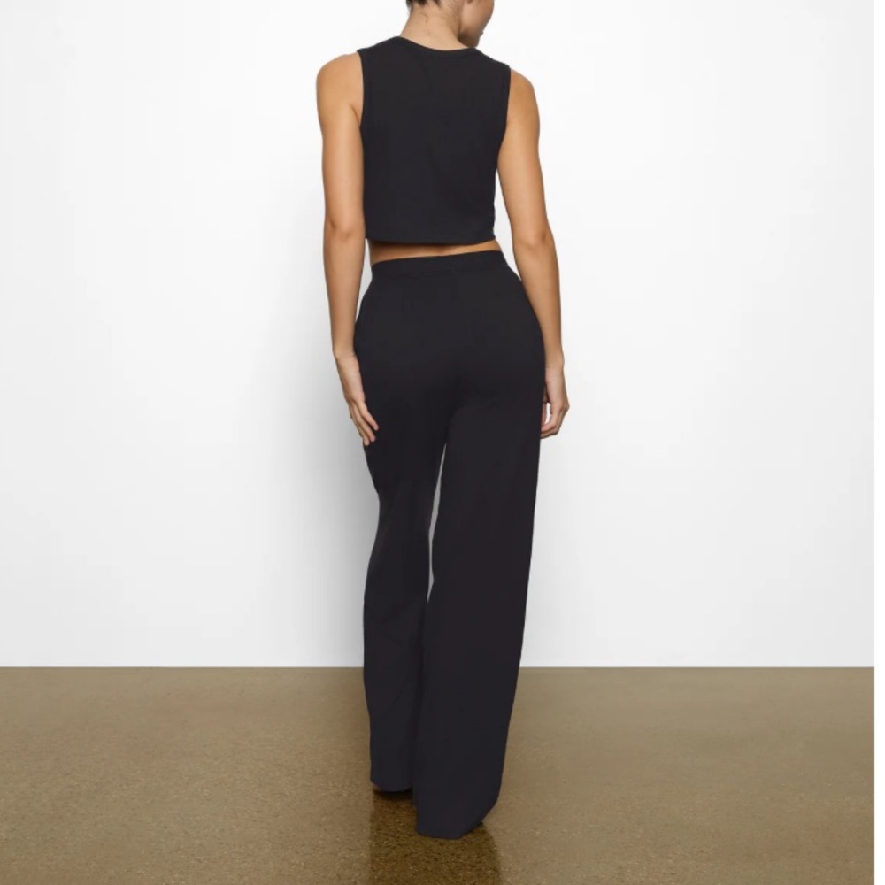 SKIMS BOYFRIEND LOOSE PANTS ONYX - Picture 7 of 8
